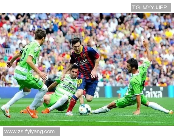 足球盘带技巧视频解析助你提升球技和比赛表现